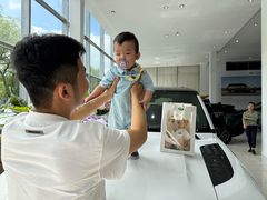 -上海伟杰·捷豹路虎4S店(闵行店)