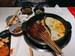 -钢管厂五区小郡肝串串香火锅(梅川路店)