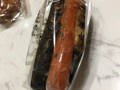墨鱼汁肠仔面包-PAPER STONE BAKERY(天汇广场店)