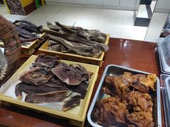 -玛拉沁艾力手把肉蒙餐
