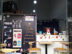 -蜜蜂小象·榴莲千层蛋糕(时代汇11栋店)
