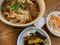 -李先生牛肉面大王(上海站南广场店)
