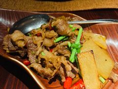 彝族辣炒牛肉-花马天堂云南餐厅 Lost Heaven(高邮路店)