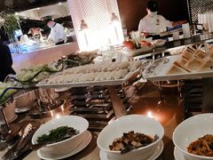 -荣誉国际酒店-云顶旋转餐厅