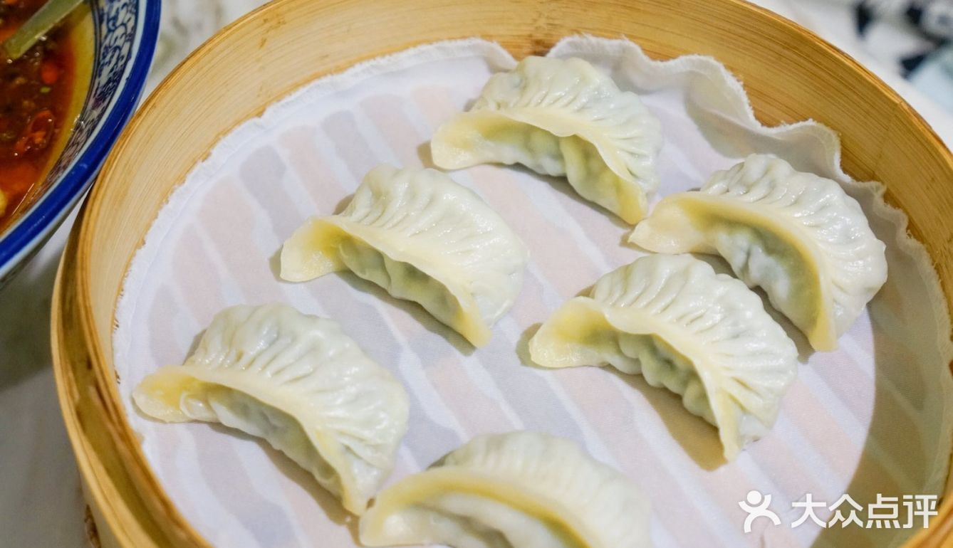 吃小笼包上瘾[调皮]八色八味小笼包绝绝子
