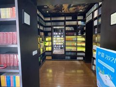 -钟书阁(松江泰晤士小镇店)