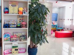 -茂菊口腔连锁(浦东南路店)