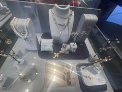 -HEFANG Jewelry何方珠宝(IFS店)