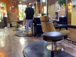 -青木造型HAIR·あおき髪を刈る潮人店