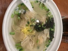虾仁馄饨-三两春肚肺汤(崂山路店)