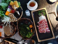 -湊湊火锅·茶憩(新中关购物中心店)