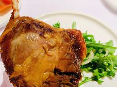 周末早午餐脆皮鸭腿-壳里西餐厅Coquille Seafood Bistro(蒙自路店)