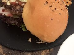 -HIGH FIVE哈福手工汉堡(桂林路店)