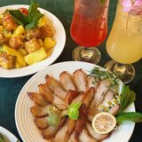 酥皮内嫩是我会喜欢的；沪爷炒饭颜值很高，饭有淡淡香味