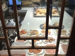 面包甜点陈列柜-老城南.鸭血粉丝汤(夫子庙店)