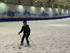 -乔波室内滑雪场