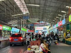 -曼阁市场水果批发市场