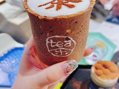 饼干杯奶盖茶-茶是一枝花泡茶店