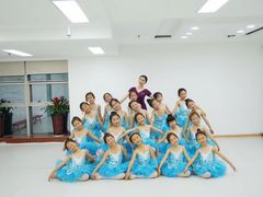 -小芳舞蹈团·少儿舞蹈·中国舞(龙江校区)
