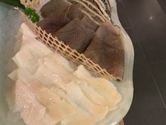 -左庭右院鲜牛肉火锅(浦江欢乐颂店)
