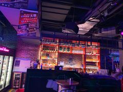 -UP嘻哈酒吧(粉巢店)