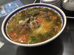-鸿兴面馆馄饨小笼(稻香店)