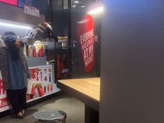 -肯德基(嘉善路地铁站店)