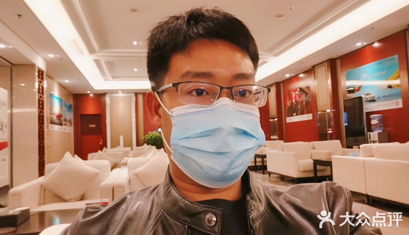 机票价格，是高铁的一半