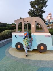 -季高兔窝窝亲子园(上海薰衣草公园店)