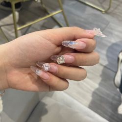 -UGIRL有个美甲
