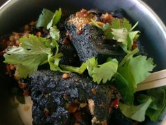 -黑色经典臭豆腐·湖南特产(步行街店)