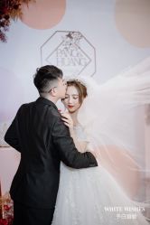 -予白婚纱礼服馆