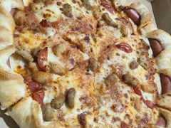 意式肉酱披萨烤肠卷边普装-必胜客(花都百业店)