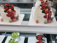 -花花卷卷·鲜食蛋糕(静安久光百货店)