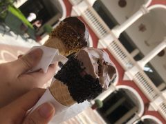 -VENCHI 闻绮(上海佛罗伦萨小镇店)