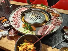 -哈哈碳都·牛肋条无限自助烤肉(宝龙店)