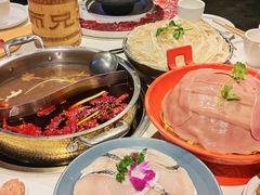 -周师兄大刀腰片火锅(解放碑总店)