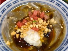 -沪小二炭火蛙锅(淮海中路美食不夜城店)