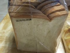 -皇冠 · 玛莉奥(丽江店)