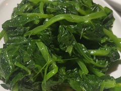 -渝信川菜 · 川味家常菜(财富购物中心店)