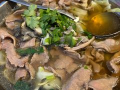 -谢老五跷脚牛肉·非遗传承店