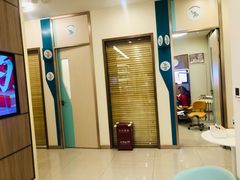 -维乐口腔(美维云门诊陆家嘴店)