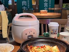 -费大厨辣椒炒肉(万家丽一店)