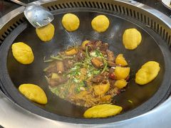 -袁小二大东北铁锅炖(吉祥村总部)