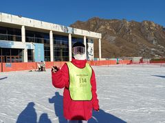 -荣盛康旅野三坡滑雪场