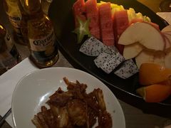 -FOUR PLAY BAR