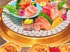-铭牛烧肉·和牛海鲜自助(高新月牙湖店)