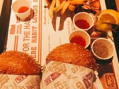 -The Habit Burger Grill 哈比特汉堡(复兴soho店)