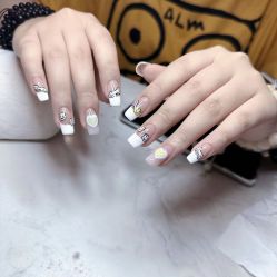 -Fanni美甲美睫皮肤管理