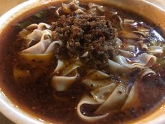 -雷祖芳老妈蹄花店